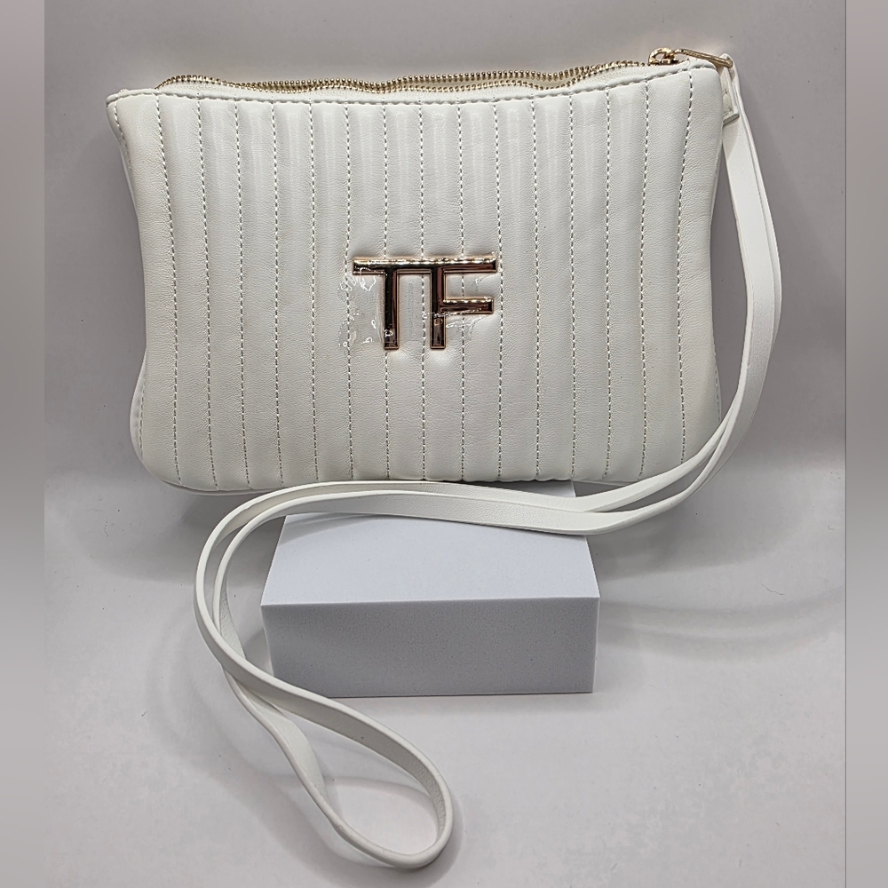 Tom Ford Elegant Vegan Leather White Women's Clutch Pouch Wristlet Bag BNIB